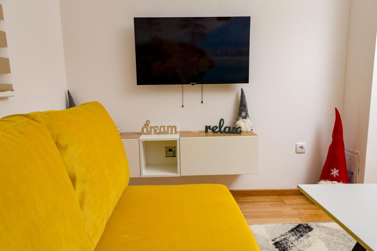 Apartmani Kamavu Τζαχορίνα Εξωτερικό φωτογραφία
