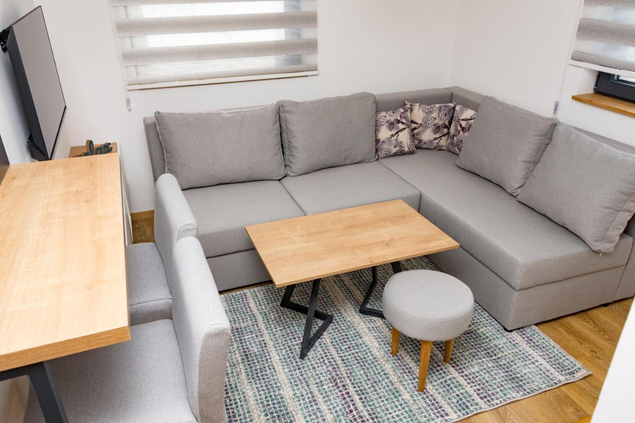Apartmani Kamavu Τζαχορίνα Εξωτερικό φωτογραφία